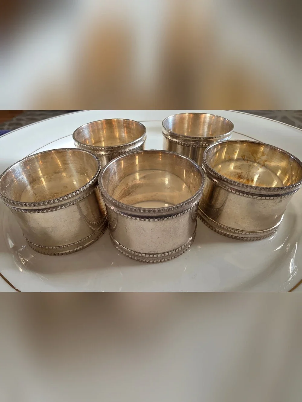 The Unbranded Brand elegant set
